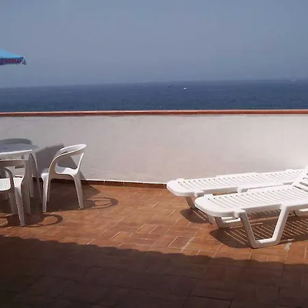 Fuentes מלון דירות