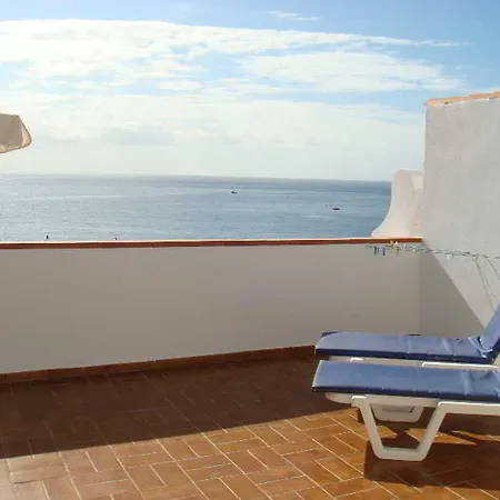 Fuentes מלון דירות 2*