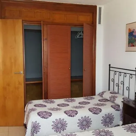 Ξενοδοχείο με διαμερίσματα Fuentes 2*