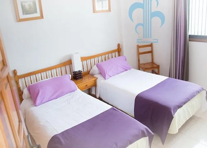 Fuentes 2* Los Cristianos (Tenerife)